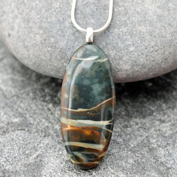 Morrisonite Jasper Necklace, Hand Cut by the Spiral River